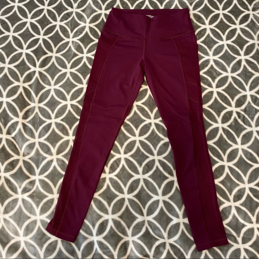 Victoria’s Secret Sport legging